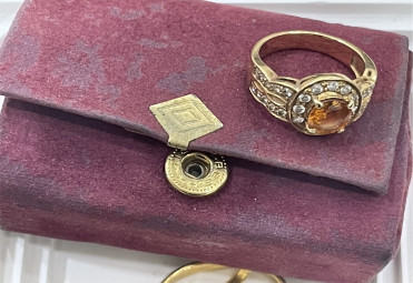 金飾